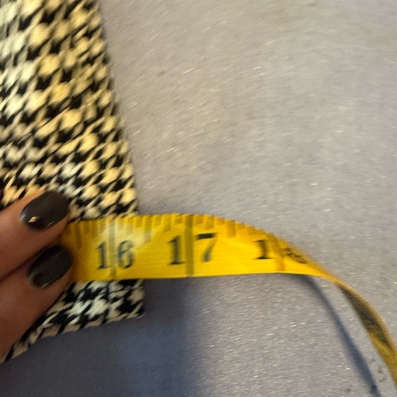 Divided Black and White Crop Bustier Tank Top - Picture 4 of 5